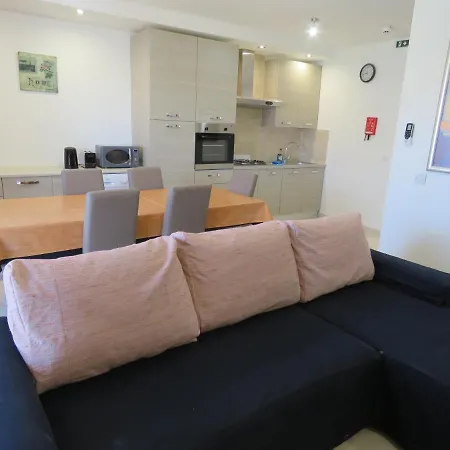 Apartment Aquamarine Sea Front - First Floor *