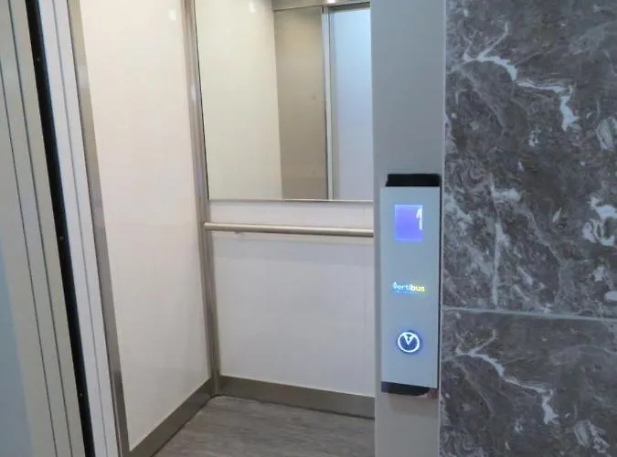 Aquamarine Sea Front - First Floor Apartment Marsaskala